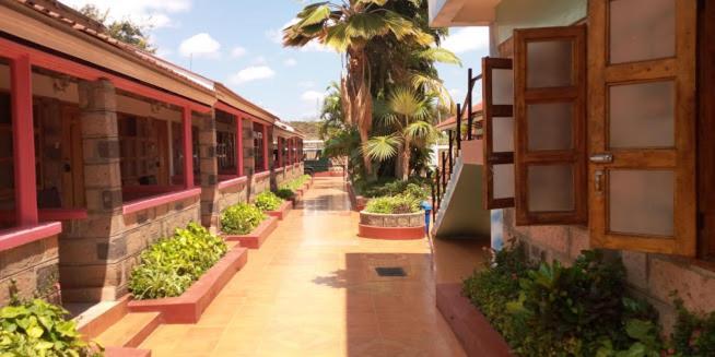 Miryams Village Inn Safari Lodge Sultan Hamud Exteriér fotografie